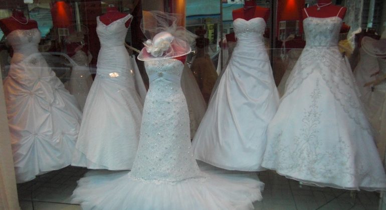 Suknie ślubne Pronovias